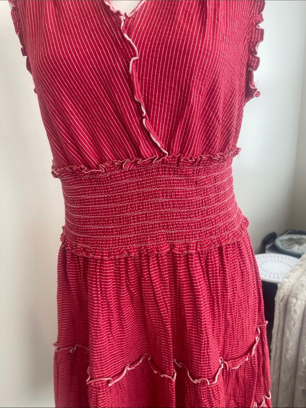 Max Studio Red Sleeveless V-Neck Tiered Midi Dress - Picture 6 of 6